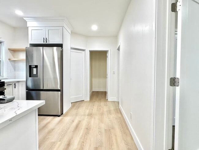 Building Photo - 78 Orchard St