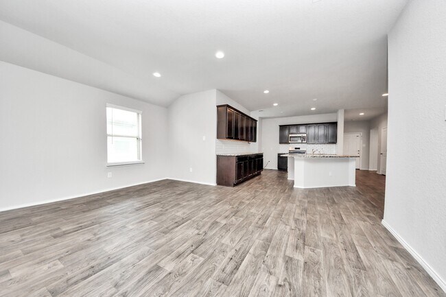 Building Photo - 8302 Rose Petals Ln