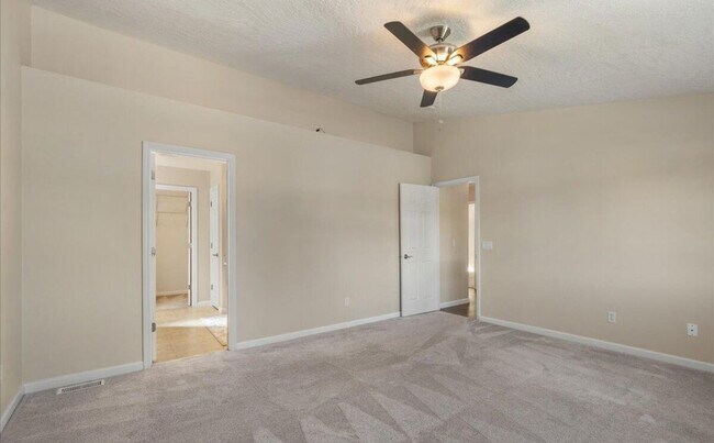 Building Photo - 4995 N Tasman Dr