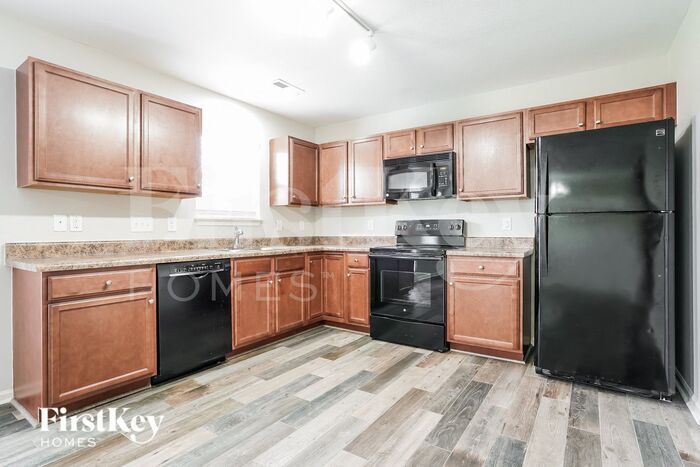 Building Photo - 5429 Sky Hill Dr