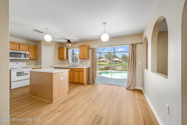 Building Photo - 2081 Brookshire Cir