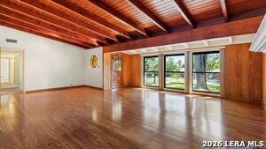Building Photo - 1049 Ivy Ln