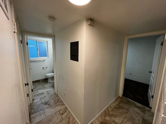 Building Photo - RENT DISCOUNTED $100/mo August-December. $...