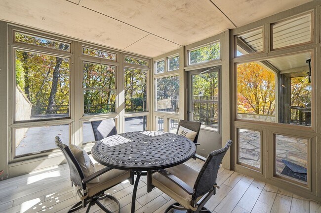 Building Photo - FULLY FURNISHED! Magnificent Panoramic Views!!