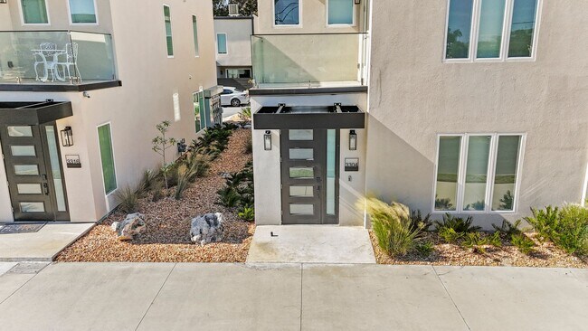 Building Photo - 3304 SW 49th Terrace