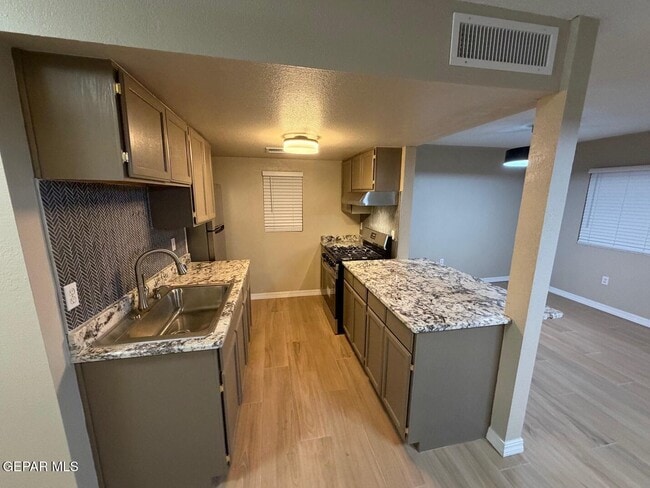 Building Photo - 3585 Waterspring Way