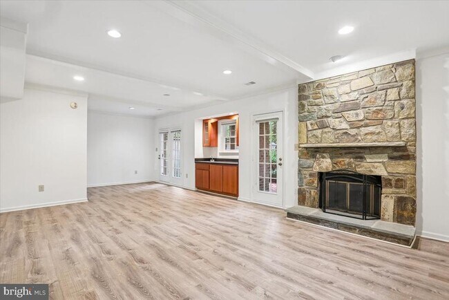 Building Photo - 8912 Barrowgate Ct