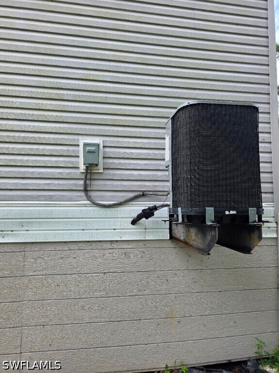 Building Photo - 8385 Marx Dr