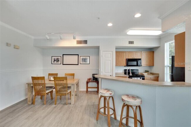 Building Photo - 5531 Rosehill Rd