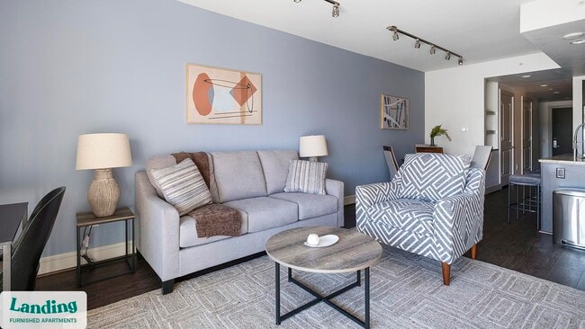 Building Photo - 777 Preston St