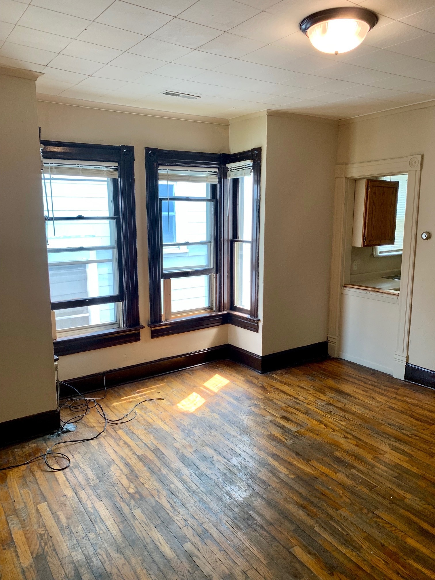 Building Photo - 132 10th St S