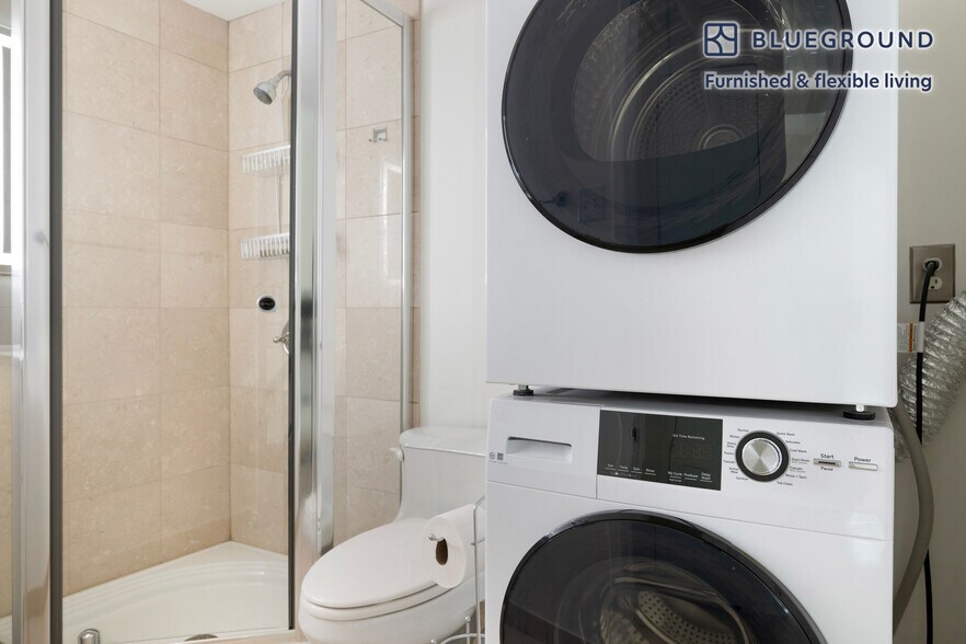 Building Photo - 106 13th St