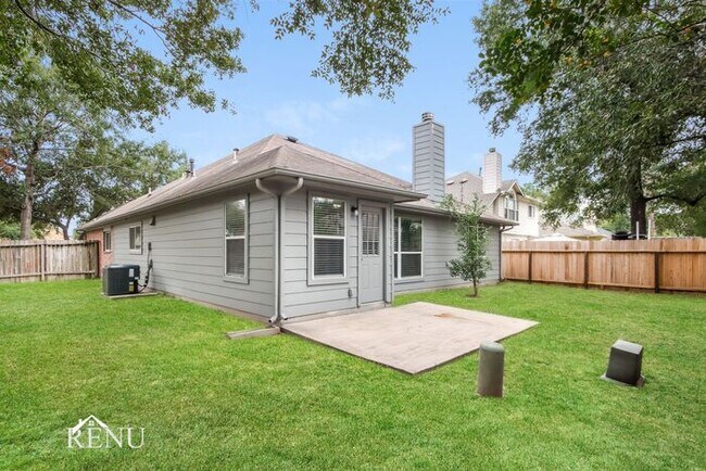 Building Photo - 4002 Old Pine Grove Dr