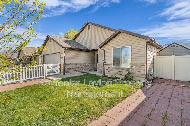 Building Photo - 138 Sam Gates Rd