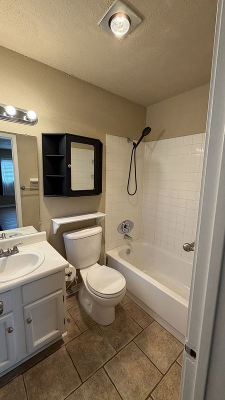 Building Photo - 9227 Spring Dawn St