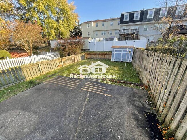 Building Photo - 20 Stewarton Ct