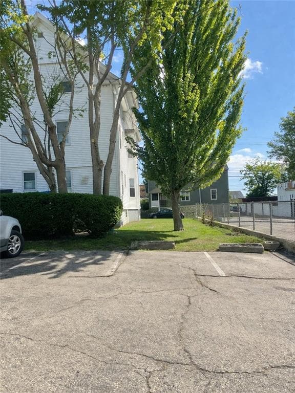 Building Photo - 22-22 10th St