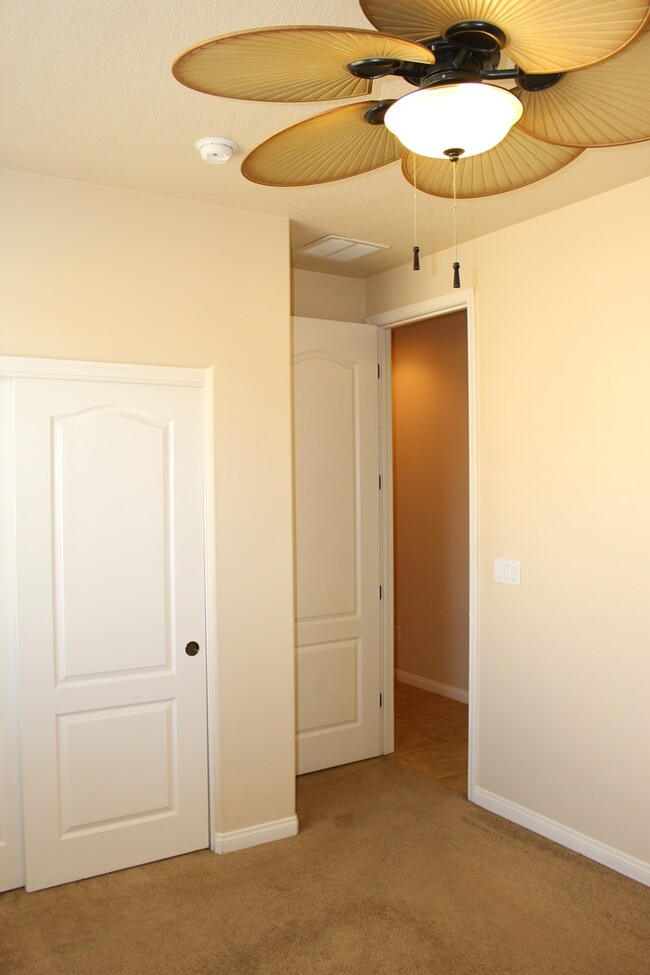 Building Photo - 14910 Via Messina Dr