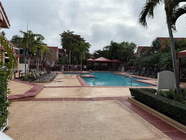 Building Photo - 10441 SW 156th Ct