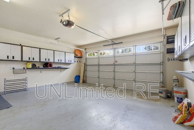 Building Photo - 2907 W Presidio Dr