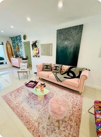 Building Photo - 9240 Byron Ave