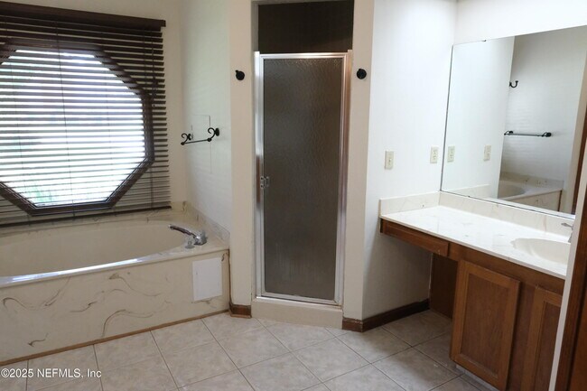 Building Photo - 14282 Hawksmore Ln