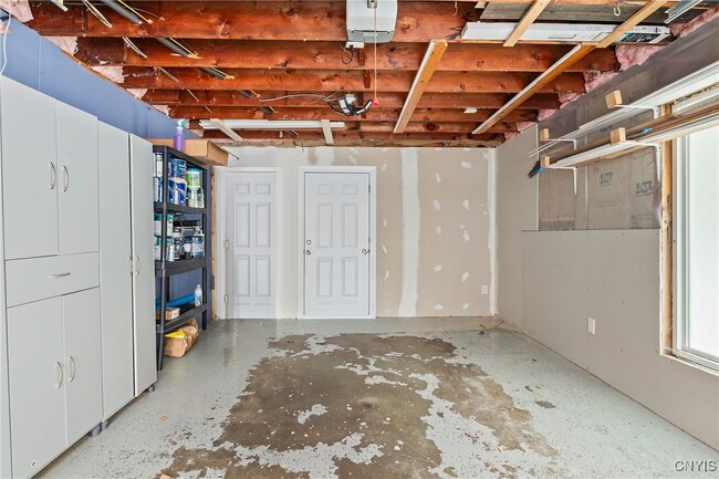 Building Photo - 13 E Edgewater Dr