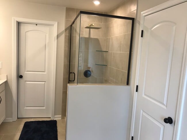 Building Photo - 3832 Amalia Pl