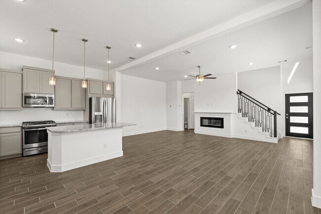 Building Photo - Park Hill Court, Stafford, TX 77477 - 3 BR 2.5 BA single-family home