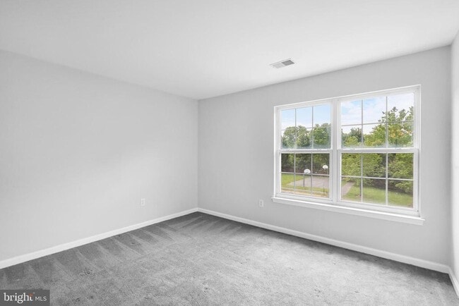 Building Photo - 511 Constellation Square SE