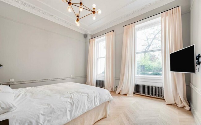 Building Photo - 521 Elm Ln