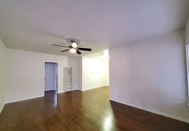 Building Photo - 5747 La Mirada Ave