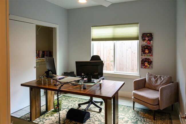 Building Photo - 4618 Nichols St