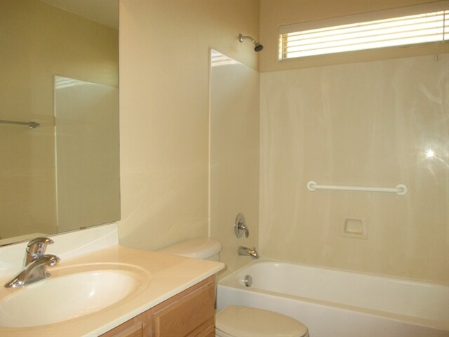 Building Photo - 11557 W Pima St