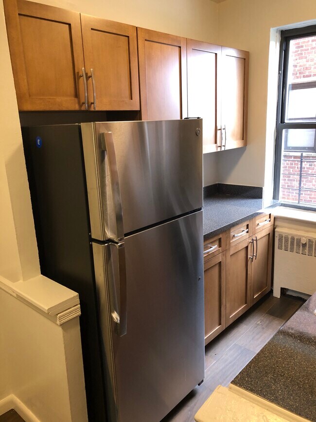 Calmar No Broker Fee 9240 Queens Blvd Rego Park NY 11374