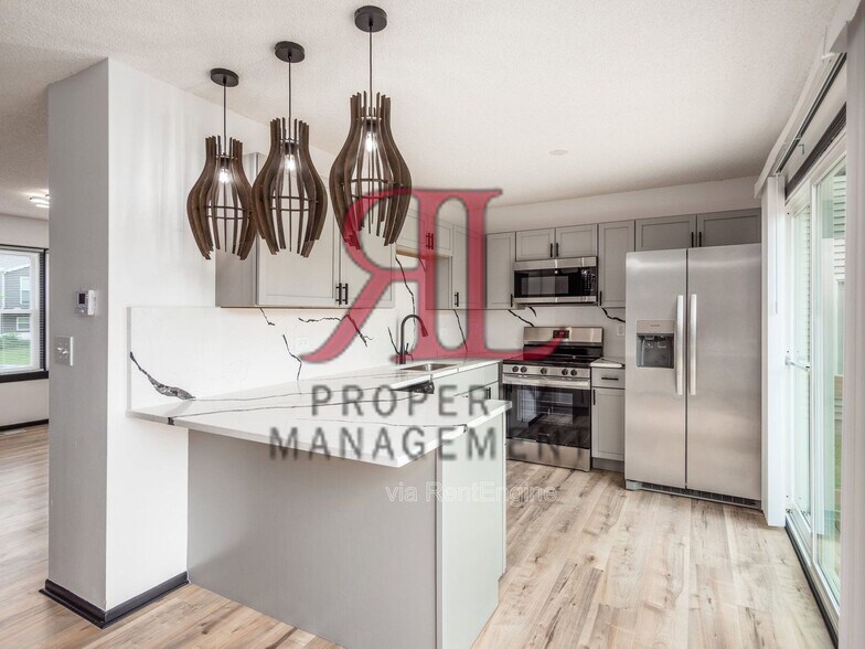 Building Photo - 5932 Waterview Dr