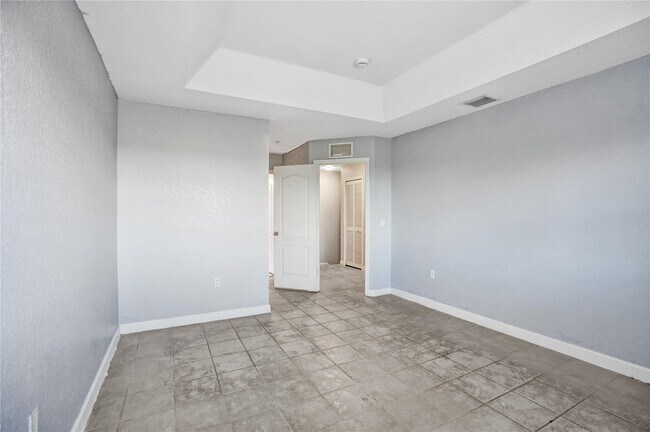 Building Photo - 2137 Shoma Dr