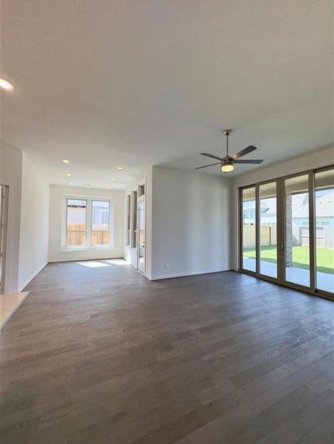 Building Photo - 30518 Cheyenne Pl Ct