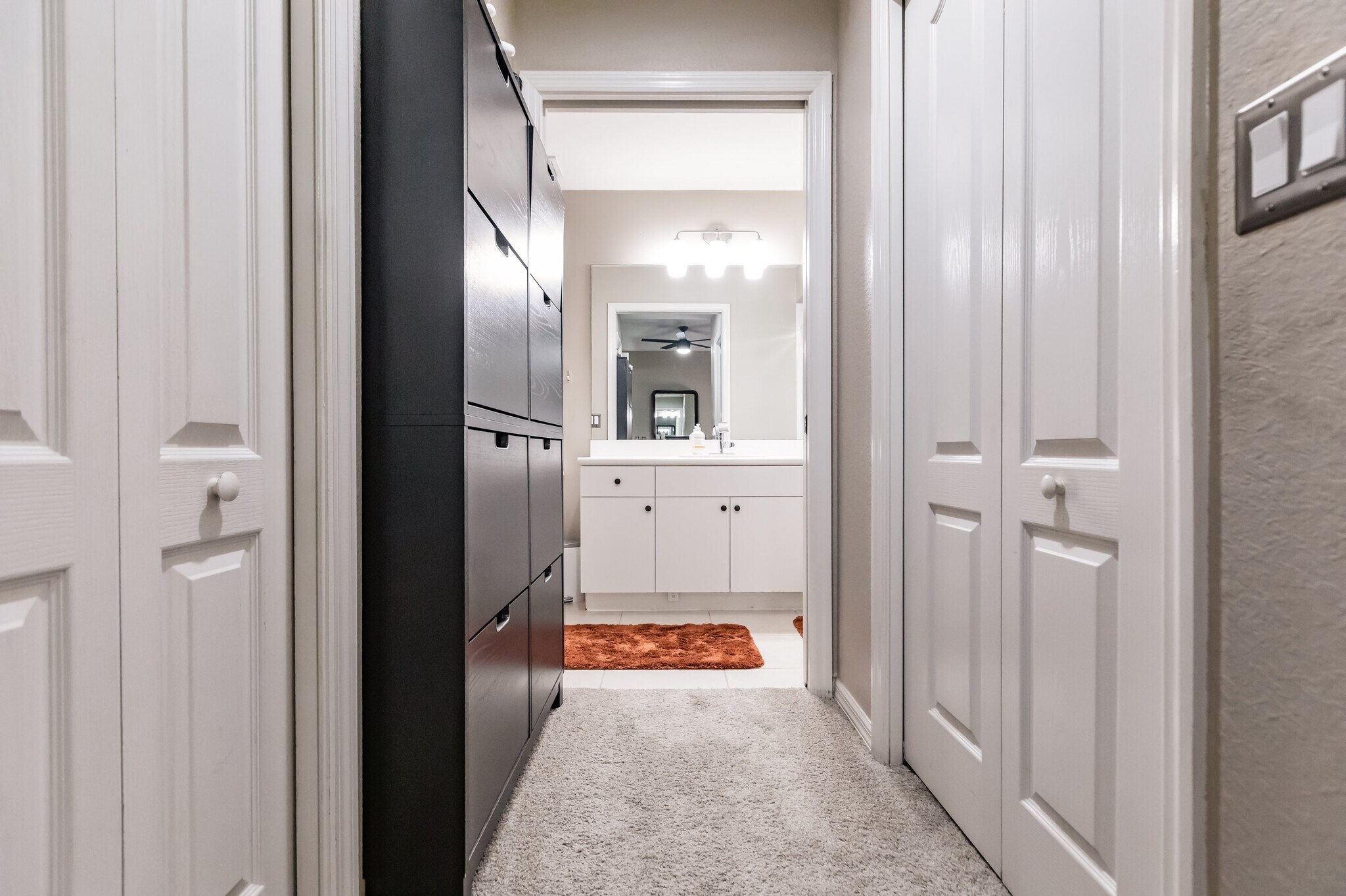 Master bath with walk-in closet - 8331 Whiskey Preserve Cir