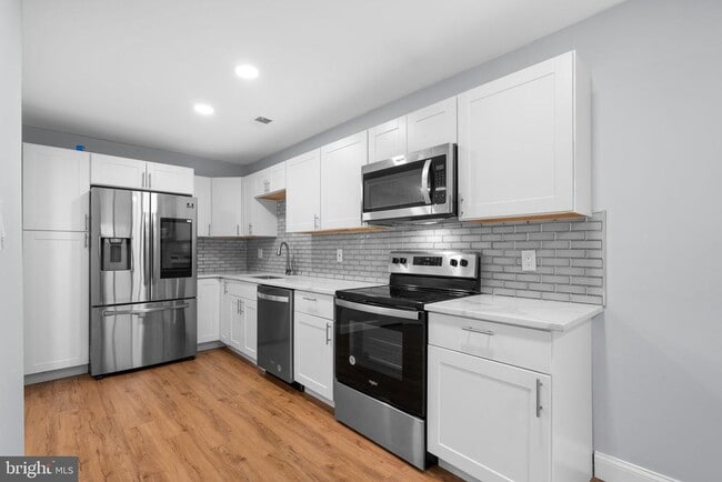 Building Photo - 18734 Ginger Ct