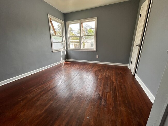 Building Photo - 810 N Glendale St