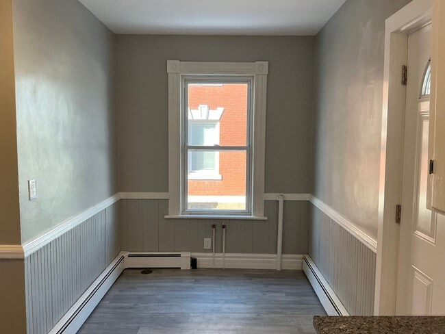 Building Photo - 518-522 High Street