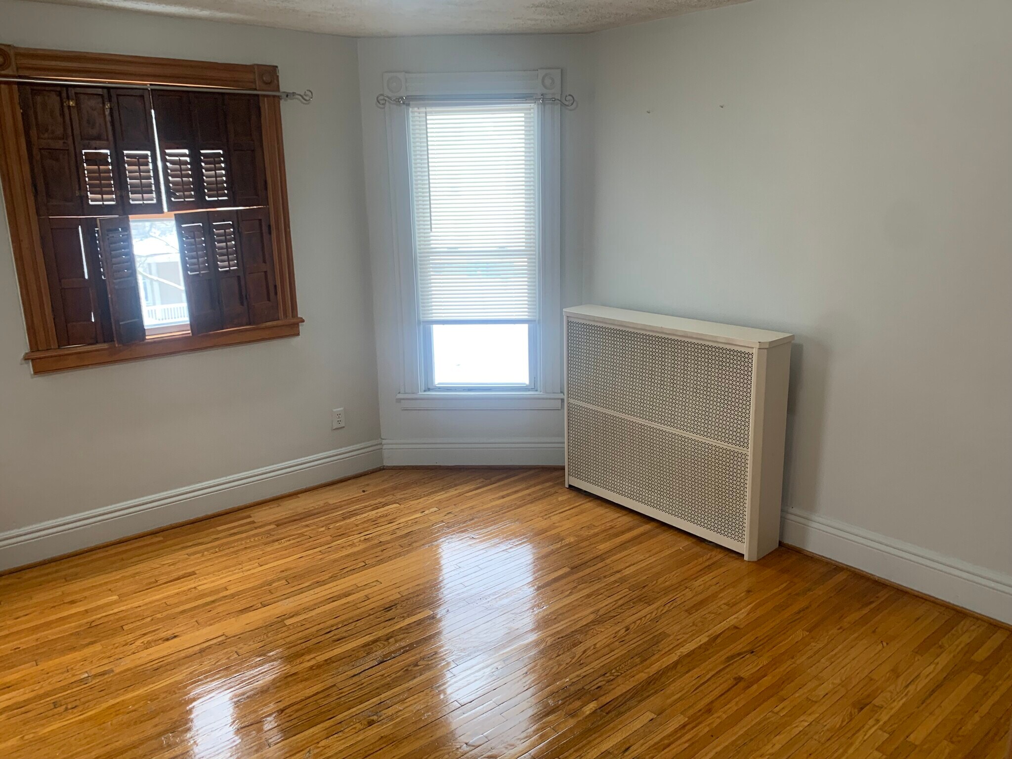 Building Photo - 9 Sumner Park