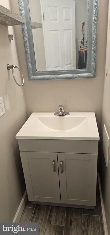 Building Photo - 2912 Hillcrest Ave