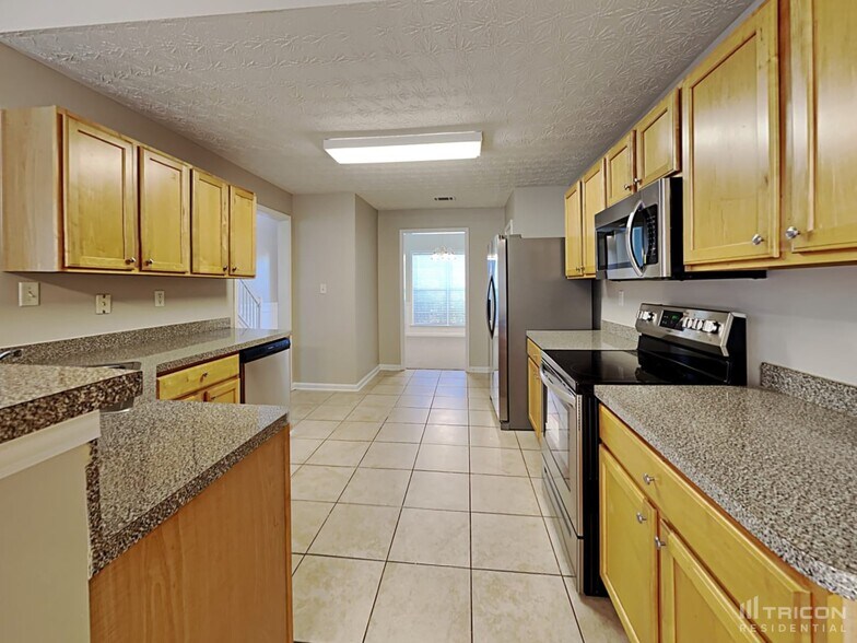 Building Photo - 3337 Coach House Ct