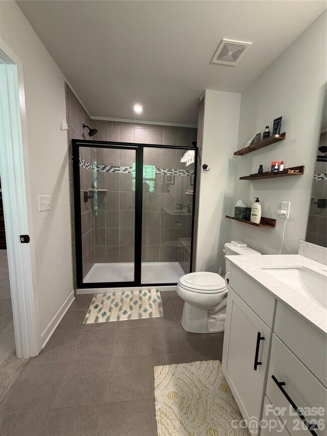 Building Photo - 163 Beacon Dr