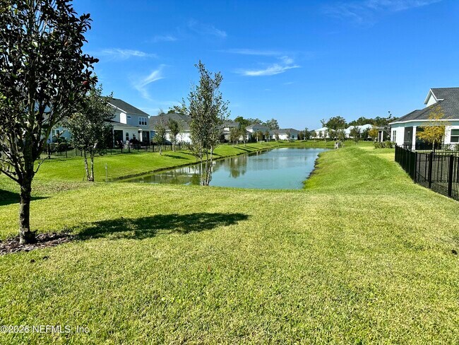 Building Photo - 124 Killarney Ave