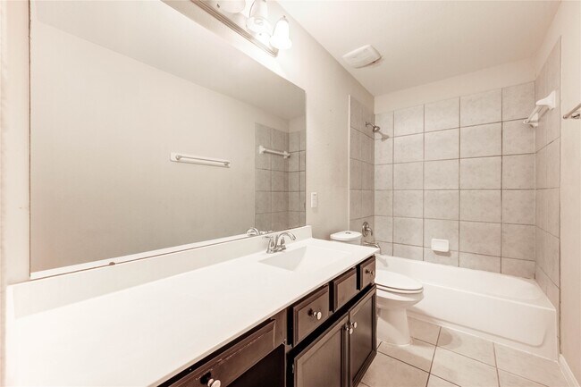 Building Photo - 43 Amaifi Dr