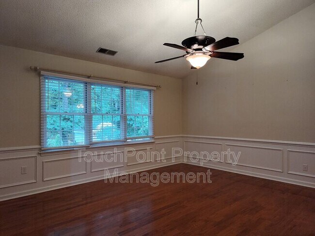 Building Photo - 7235 Kinsmore Ln