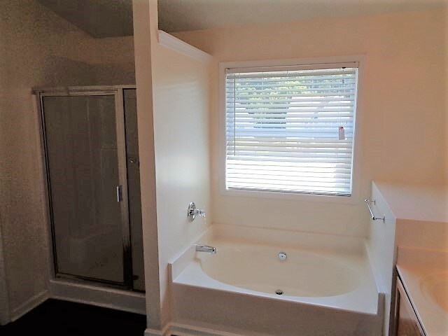 Building Photo - 4305 Windale Dr NW